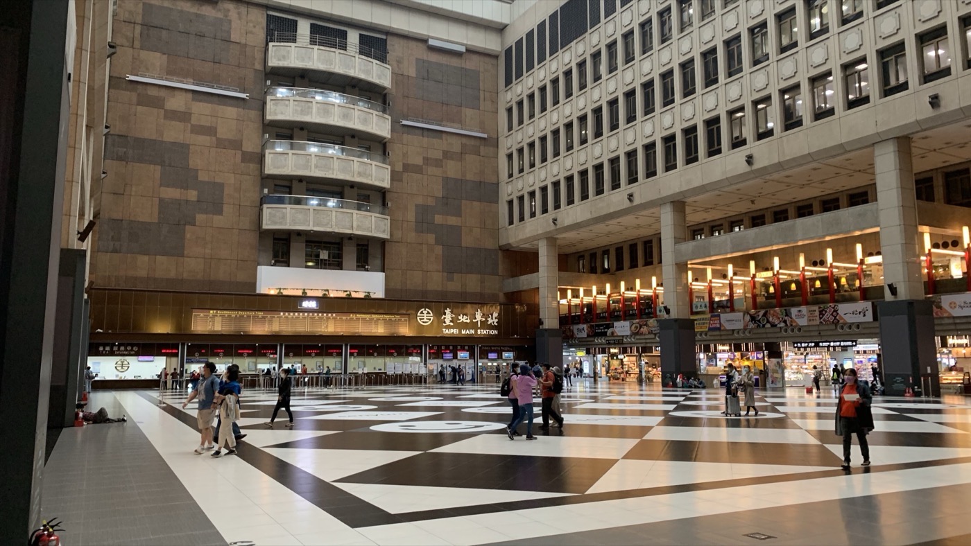 El vestíbulo de Taipei Main Station